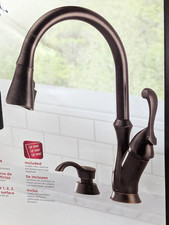 Delta Arabella 19950-RBSD-DST Pull Down Faucet Venetian Bronze Finish Open Box