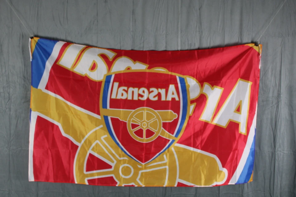 Bandera Arsenal Gunners - Doble logotipo - Bandera de una cara Foto 3 de 4