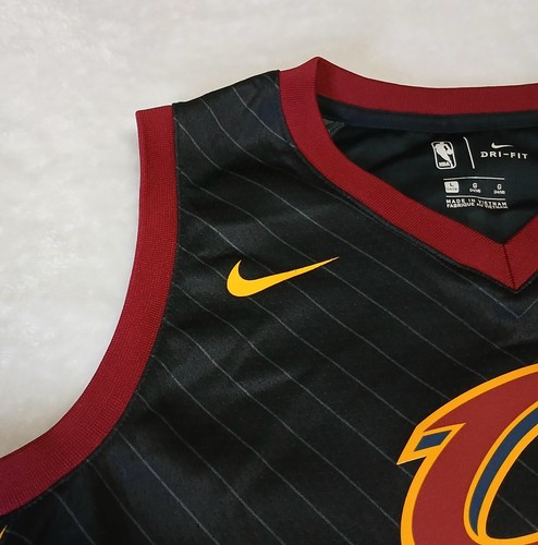 Nike Swingman Kevin Love Jersey Youth L 14-16 Cavaliers Black Yellow 2017-2018 - Picture 5 of 15