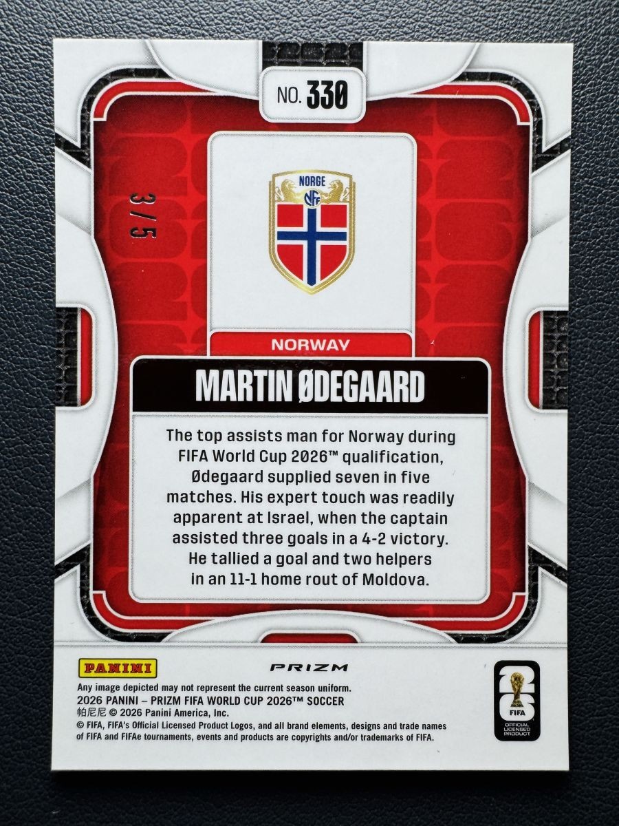 2026 Panini Prizm FIFA World Cup Martin Odegaard #330 Celestial Lattice Green /5 view 2