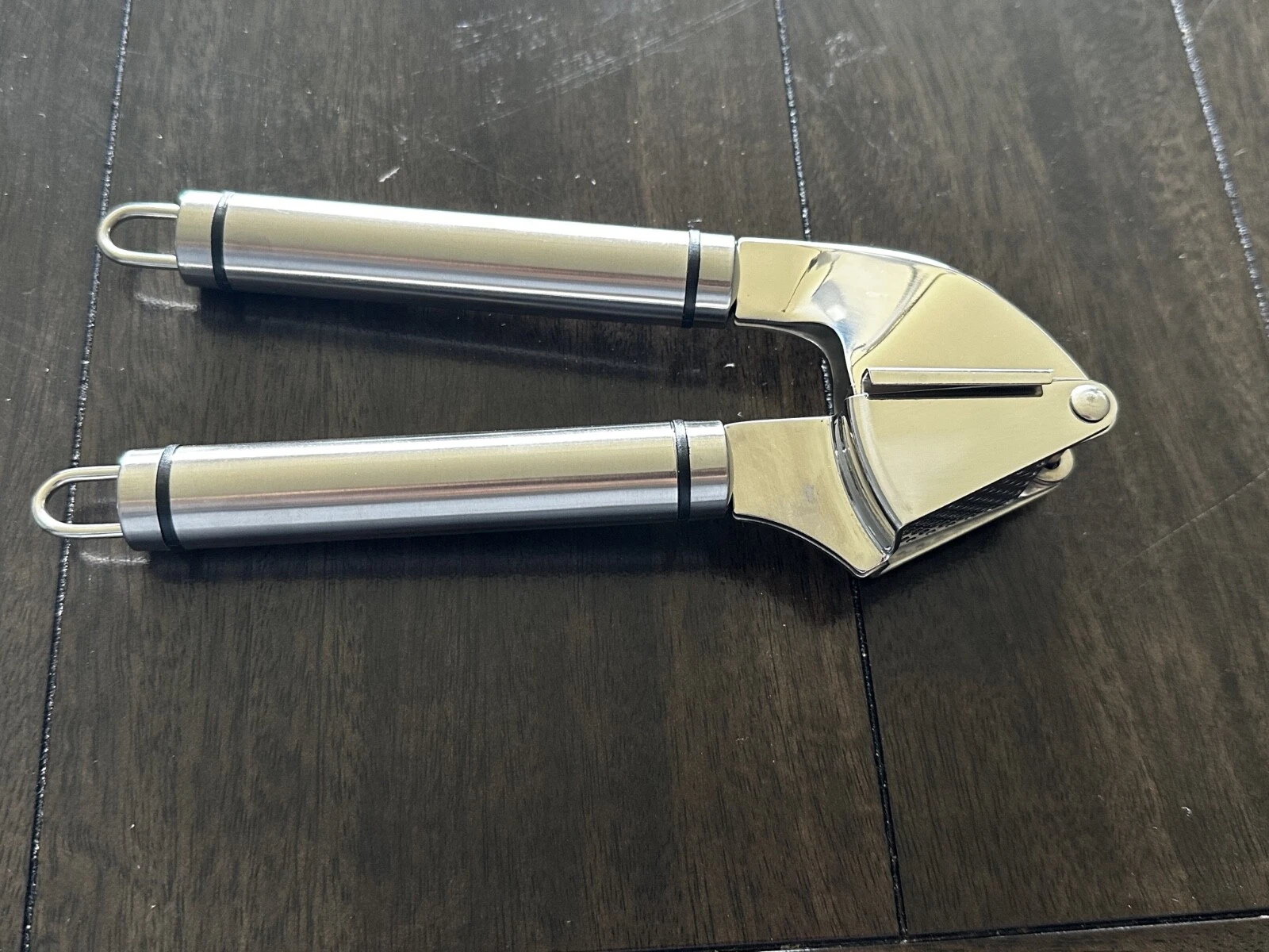 Premium Stainless Steel Garlic Press – Heavy-Duty, Rust-Resis & Ergonomic Design
Opens in a new wind