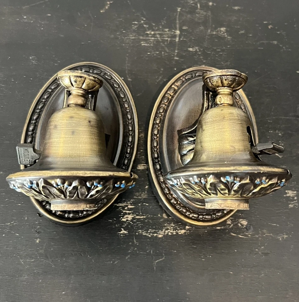 Aplique de pared de latón antiguo bonito cableado 10G Foto 2 de 4