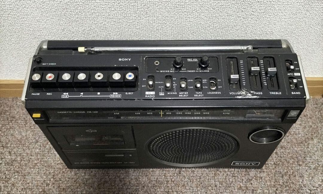 Sony CF-1980 Studio 1974 vintage mono radio cassette