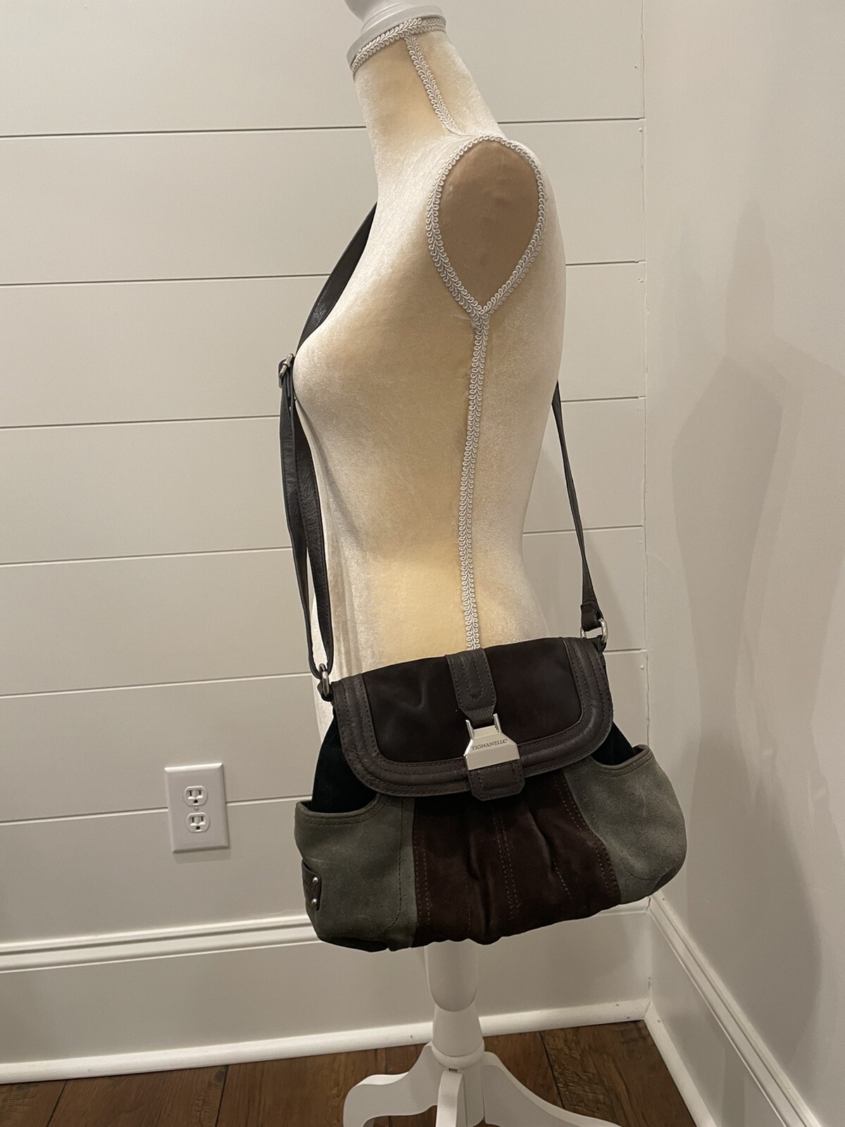 Tignanello 100% Leather Body patchwork crossbody … - image 2