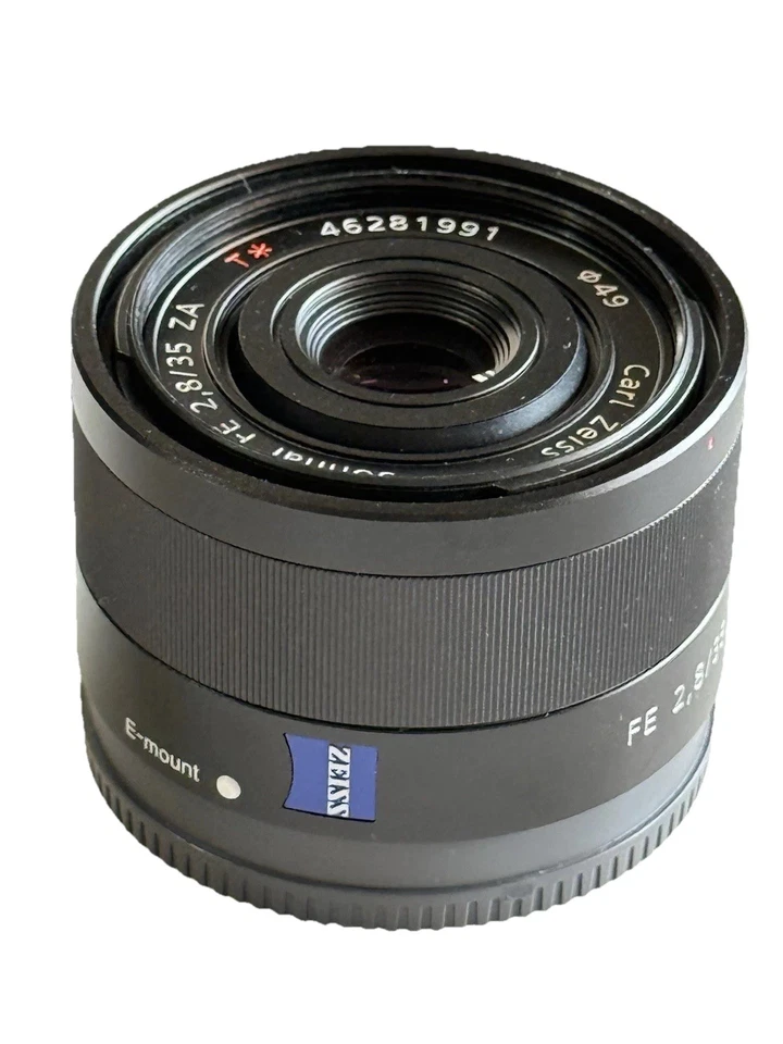 Sony lE- mount SEL35F28ZA 35 mm FULL FRAME ZEISS SONAR T* - image 3 of 4