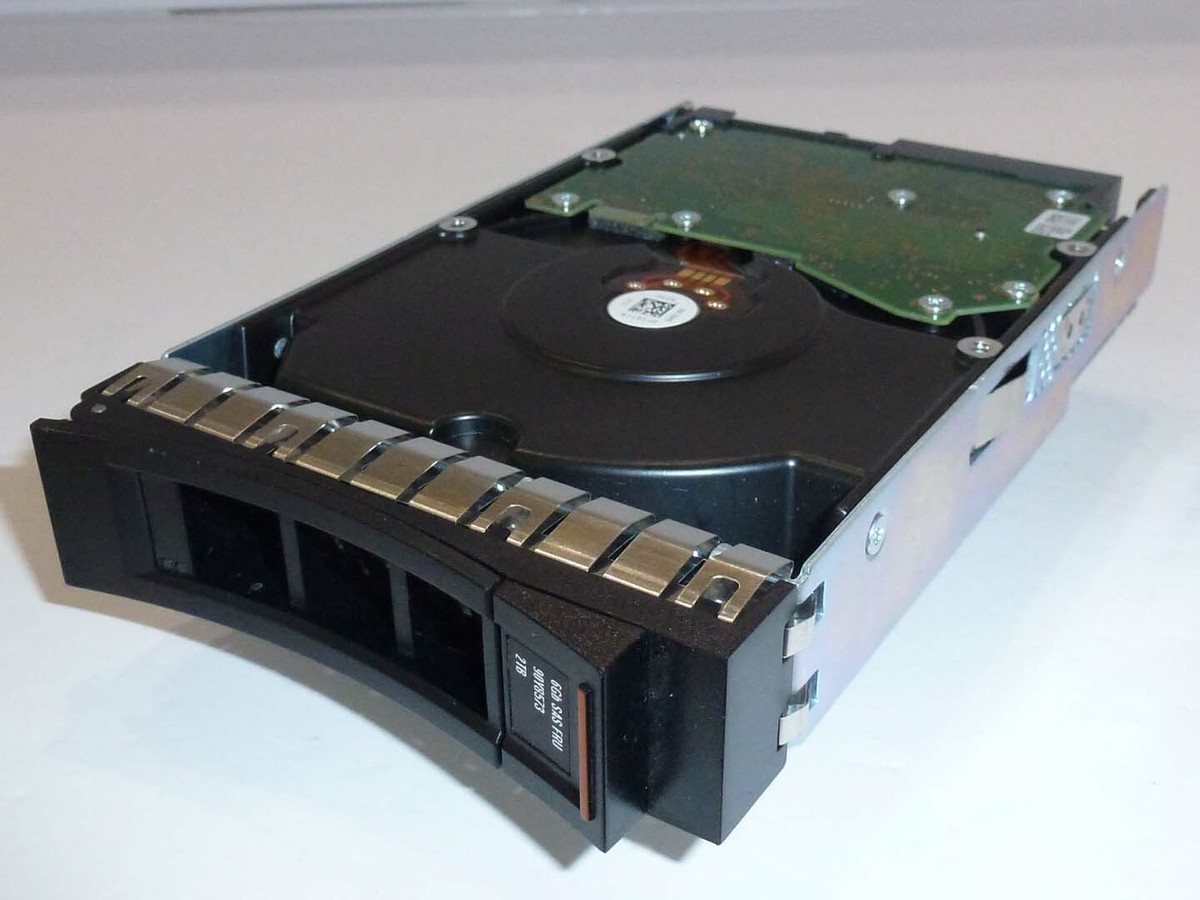 IBM ハードディスク IBM System X 90Y8573 2TB 7200 RPM 6Gb SAS 3.5