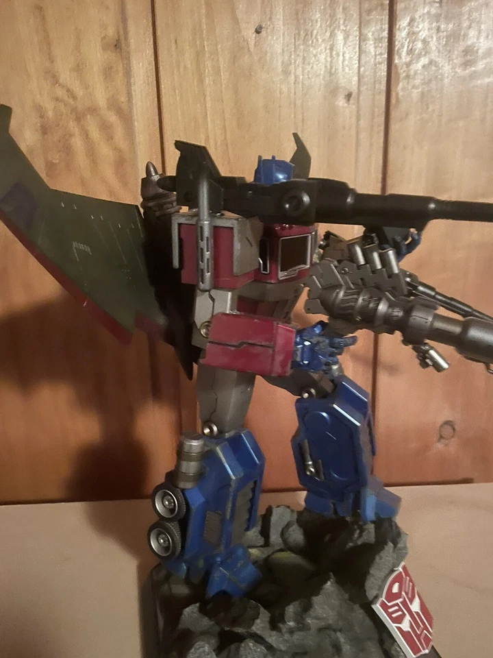 Hot Toys Transformers TF001 - OPTIMUS PRIME Versión Starscream Foto 4 de 4