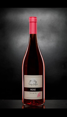 Trocken Rosewein Weinkeller Predojevic Topola Oplenac Serbien Wein 