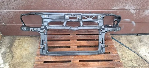 Radiator support panel