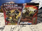 Hasbro Transformers G.I. Joe Crossover Bumblebee A.W.E. Striker with Stalker