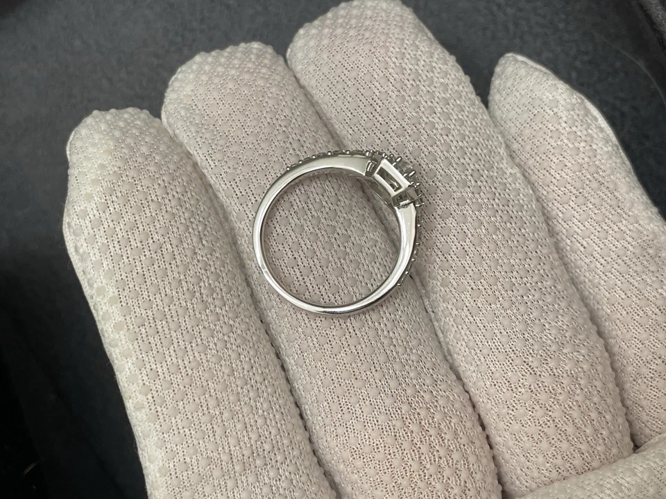 Anillo de oro blanco de 14 k con diamantes creados en laboratorio CVD de 1 quilate talla 7 Foto 4 de 4