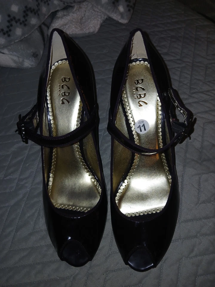 Tacones BCBG Paris granate oscuro talla 11 nuevos sin caja $169 al por menor Foto 4 de 4