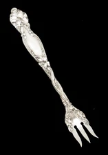 INTERNATIONAL STERLING SILVER FRONTENAC 5.5" OYSTER COCKTAIL FORK
