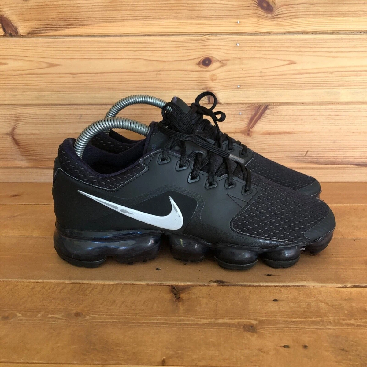 Nike trainers shop vapormax black