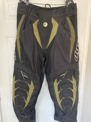 Pantalon en sergé velouté Garment Dye - VINCE - Bongénie