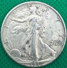 1942 (P) Walking Liberty Half Dollar - 90% Silver(324b)
