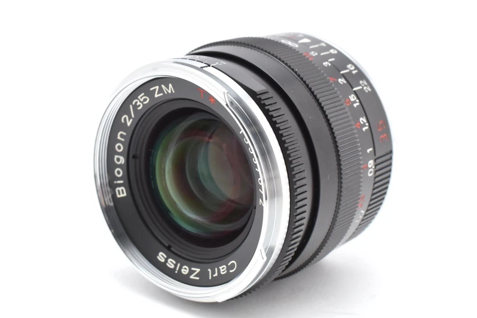 Carl Zeiss Biogon T* 35mm f/2 ZM Lens Black for Leica M from Japan #2657204 - Image 2 of 4