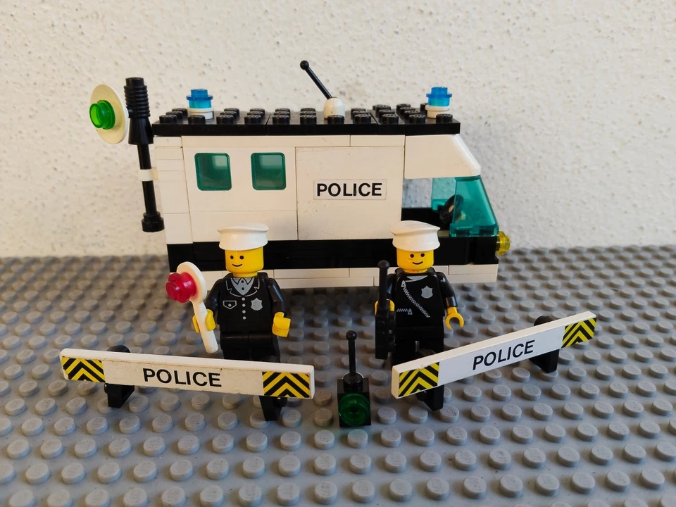 LEGO Town 6676 Mobile Command Unit, foto 1 di 5