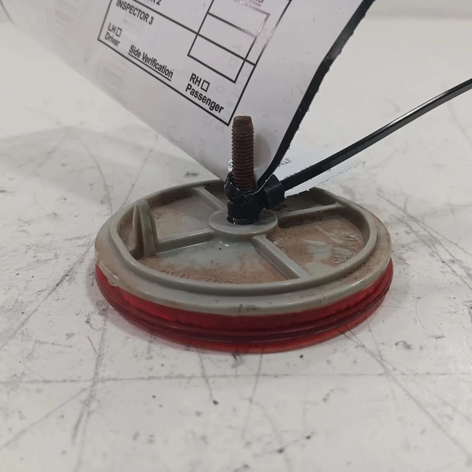 Lâmpada indicadora lateral esquerda traseira Toyota Scion IQ 2011 2012 2013 2014 20 - Imagem 2 de 4