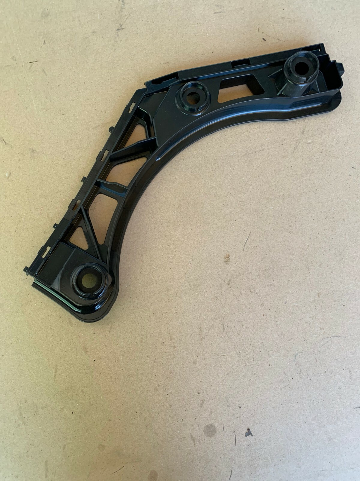 VW Tiguan 5NA Halter Befestigung Sto stange F hrung Rechts Hinten vw-tiguan-5na-halter-befestigung-sto-stange-f-hrung-rechts-hinten