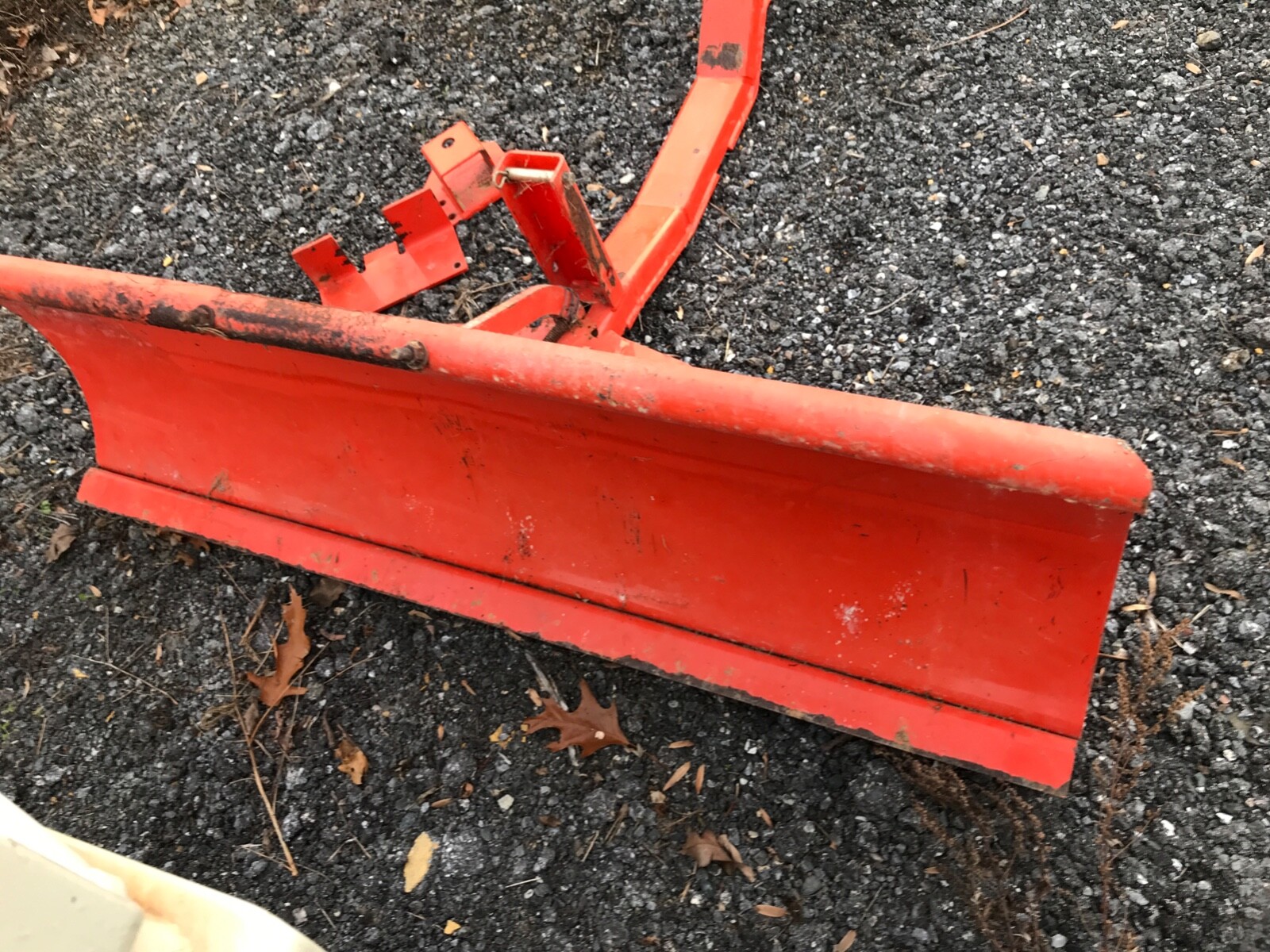 Kubota G1900 G1900S Tractor G2001 48" Front Blade / Plow Assembly eBay