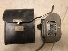 Vintage Revere Eight Model 88 8mm Movie Camera w/ Leather Case 13mm f/2.5 Lens