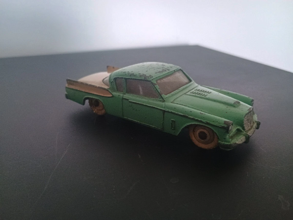 A French Dinky Toys 25Q Studebaker Covered Pick-Up Trade Box