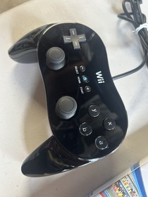 Nintendo Wii System Console RVL-101 + Wii Sports Resort & Classic Controller