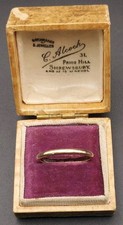 22ct Gold Wedding Ring/Band.Width 2MM ( 3.1 Grams)Size R