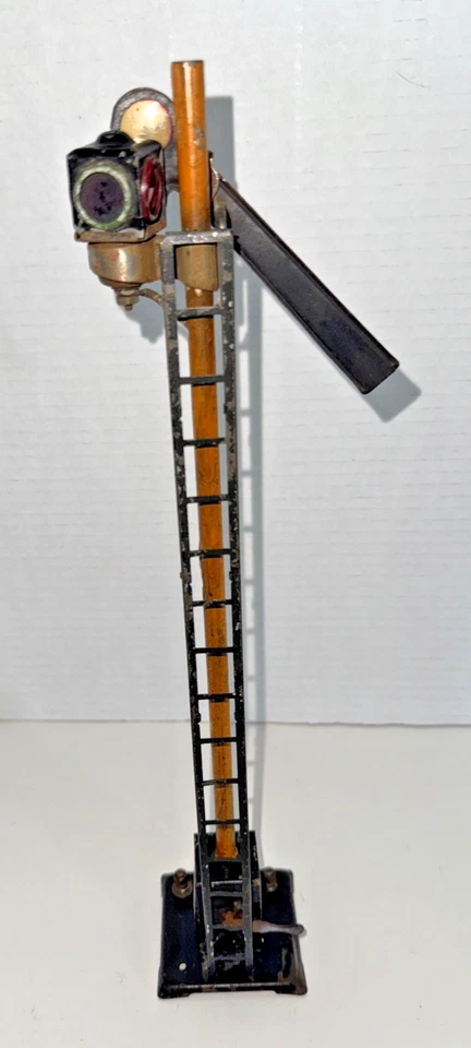 LIONEL PREWAR STANDARD/O-GAUGE MANUAL SINGLE ONE ARM SEMAPHORE - Image 2 of 4