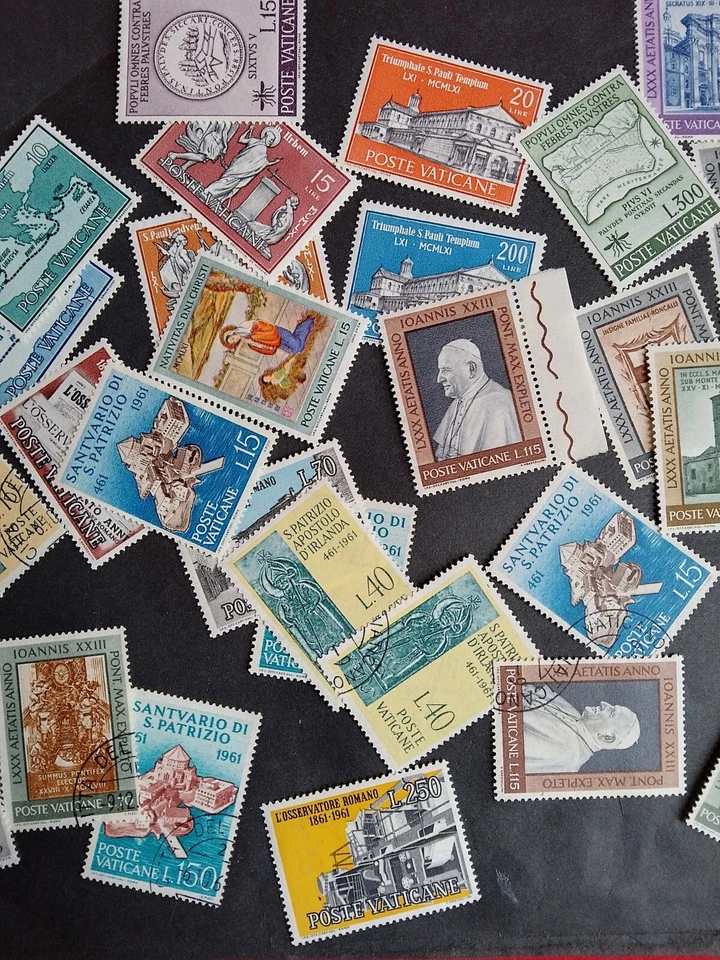 VATICAN Poste VATICANE LOT  used and UNUSED some with margins - Image 4 of 4