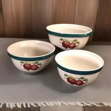 Casuals by China Pearl Apple Nesting Bowls Set Of 3 Mixing / Serving Bowls