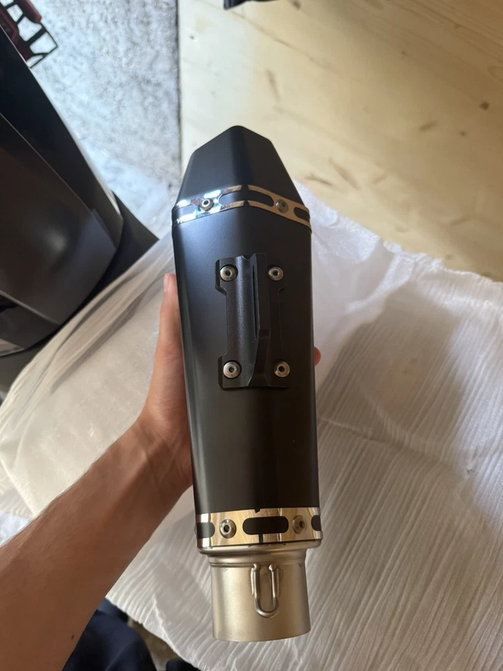 Demi Ligne Echappement Akrapovic F900xr/f900r En Inox avec chicane amovible - Bild 4 von 4