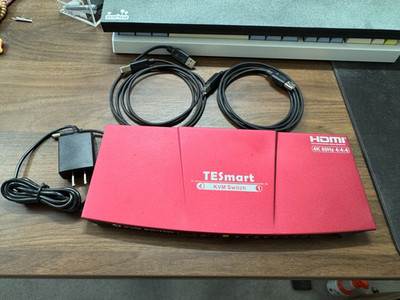 TESmart 4K@60Hz 4-Port HDMI KVM Switch w/ EDID emulation and IR remote control