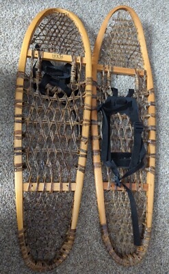 Field N Forest Snowshoes Wood Rawhide 10x36 Canada With Bindings Vintage 
