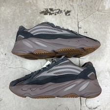 adidas gazelle silver green womens YEEZY Yeezy Boost 700 V2 