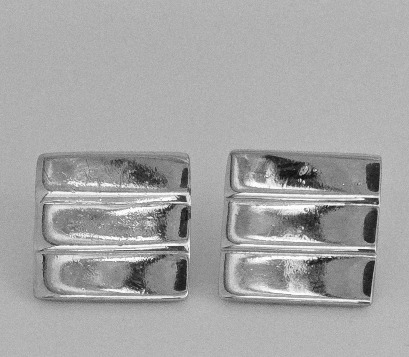 NAPIER THREE TIERED RECTANGULAR DESIGN POLISHED S… - image 3