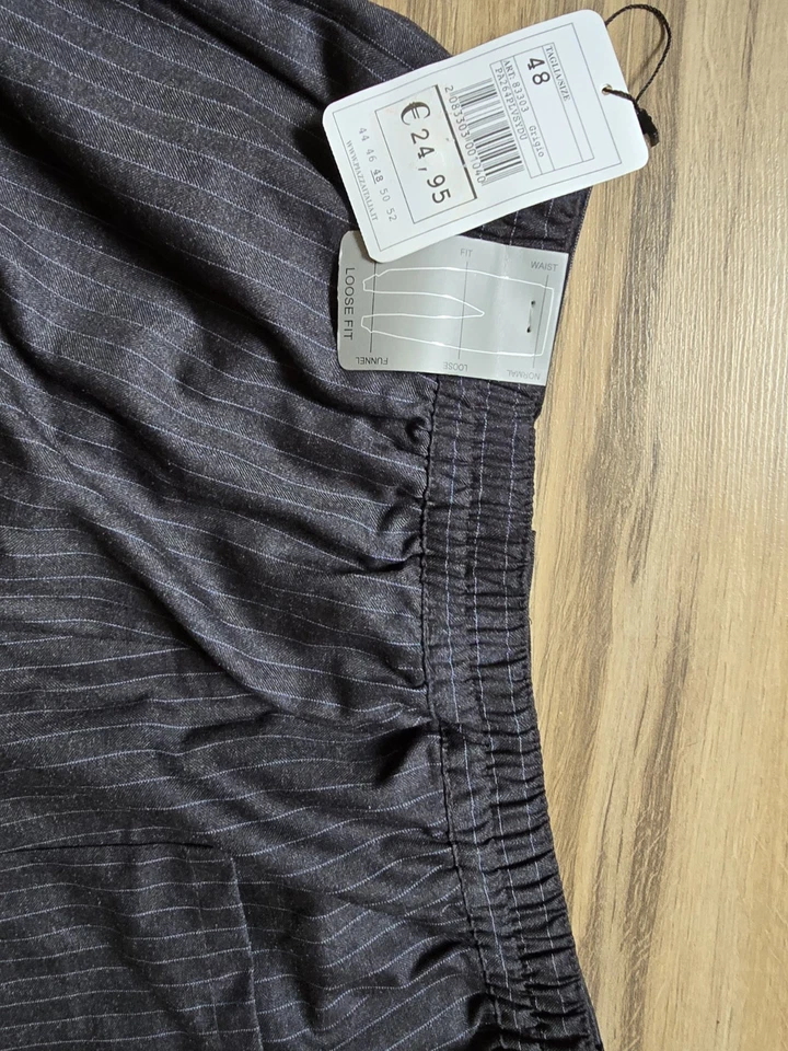 Piazza Italia Herren Jogger Hose Dunkelgrau Nadelstreifen Loose Fit Gr.48 L72-74 - Bild 3 von 4