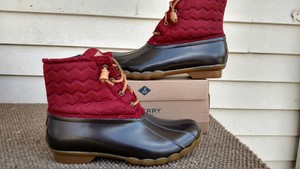 wine sperry duck boots