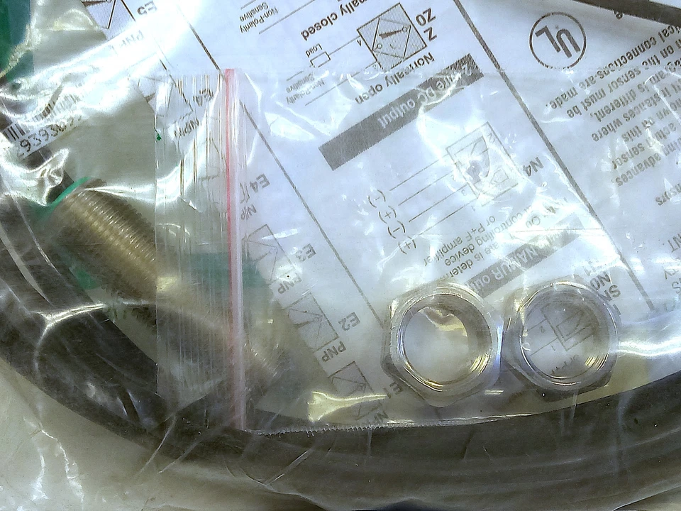 Pepperl + Fuchs NJ2-12GM40-E 10-60 V DC Inductive Proximity Sensor - Image 3 of 3