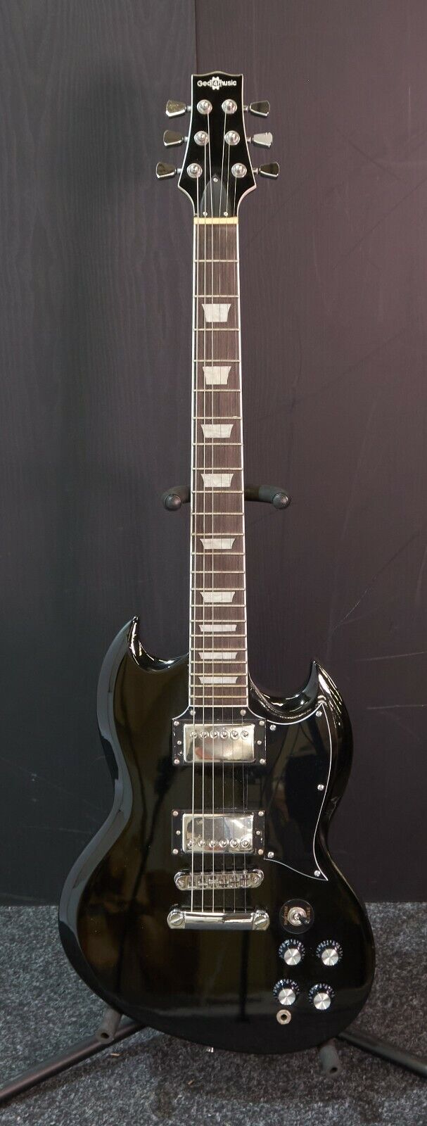 Brooklyn Electric Guitar by Gear4music, Black-DAMAGED-RRP £149