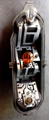 Platine porte ampoules feu arriere Gauche conducteur Renault Twingo 2 phase 1 - Photo 1/3