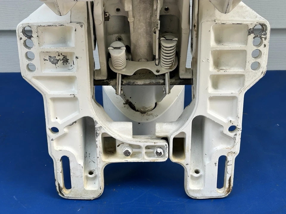 Evinrude Johnson 35hp-60hp 20" Soporte Giratorio Brazo de Dirección Abrazaderas 326195 350783 Foto 3 de 4
