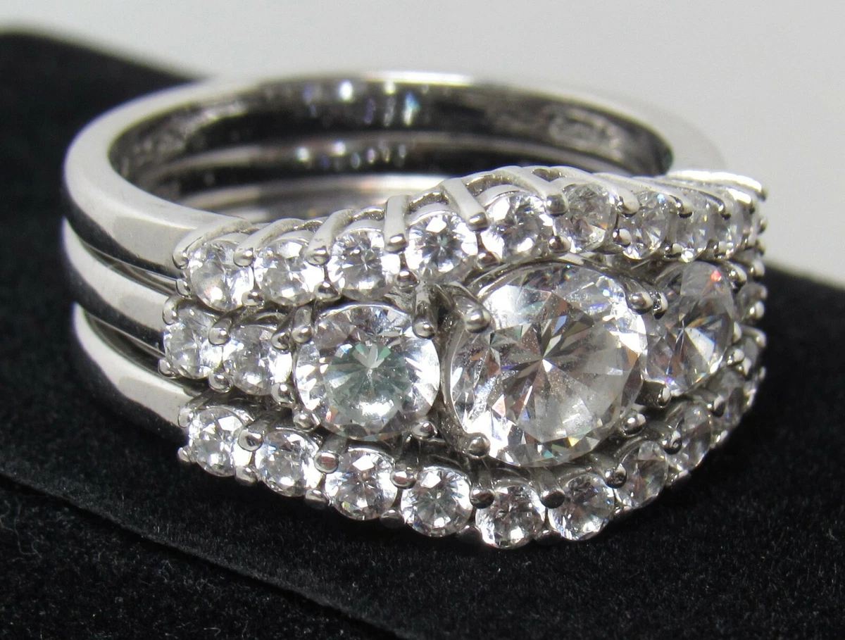 Third wedding band deals