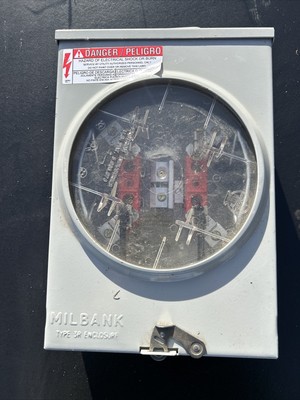 U7487-YL-TG - MILBANK 125A AMP 600V 4 TERM RINGLESS METER SOCKET  TRIPLEX  - NNB