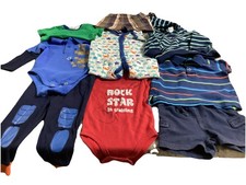 LOT OF 9 ; NINE BABY BOYS OUTFITS, HOODIE, BODYSUIT  MORE SIZE: 6-9 Months