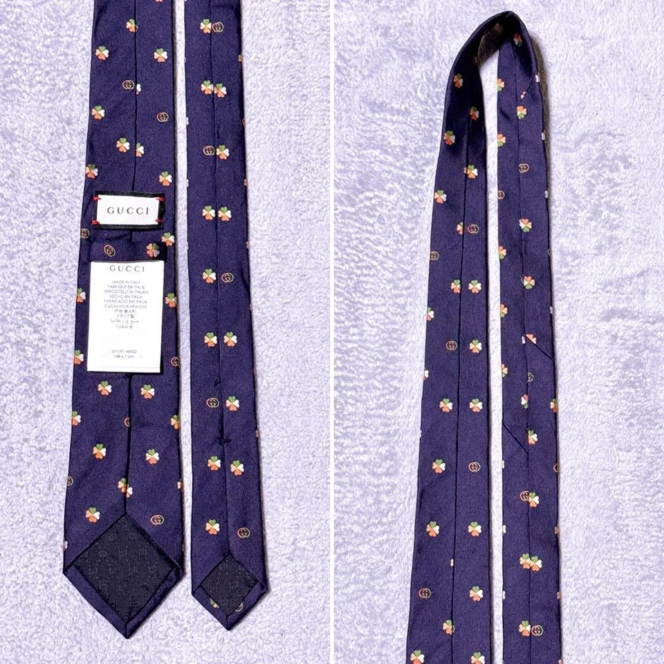 Gucci Nueva Corbata Cuello Sin Usar Ajustada Azul Marino Trébol GG Logo 100% Seda Hecha en Italia Foto 3 de 4