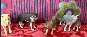 Schleich GREY WOLF FAMILY Animal Figures Retired 1400 LOT OF 5!