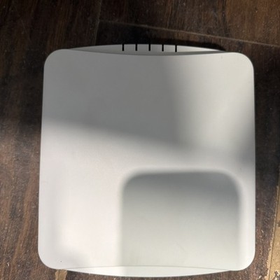 Access Networks A550 Dual-Band Wi-Fi 6 Access Point Ruckus R550