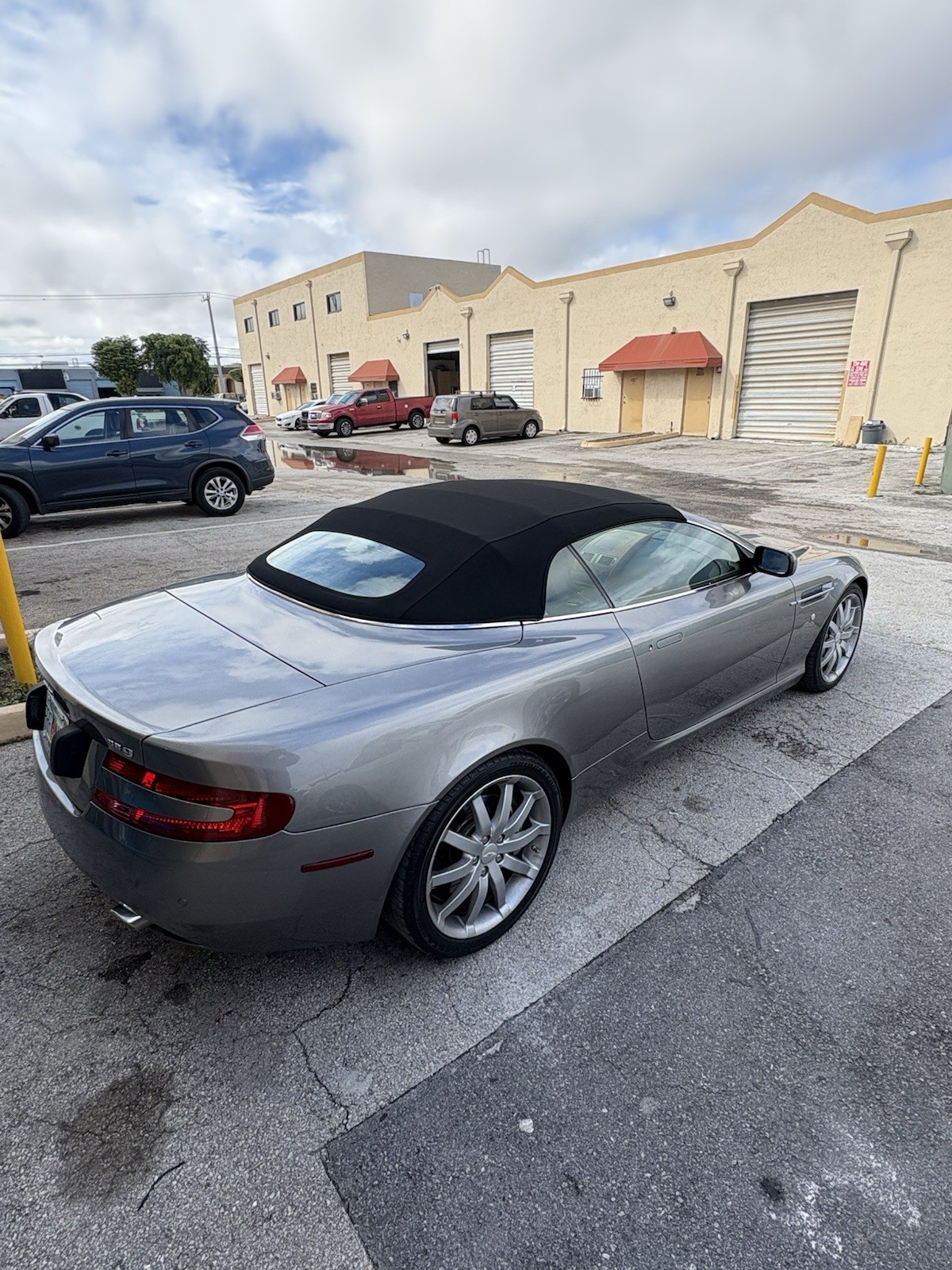 04-2016 Aston Martin DB9/DBS Volante OEM Convertible Top Black German Cloth